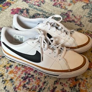Nike Kids Court Legacy - Size 6Y